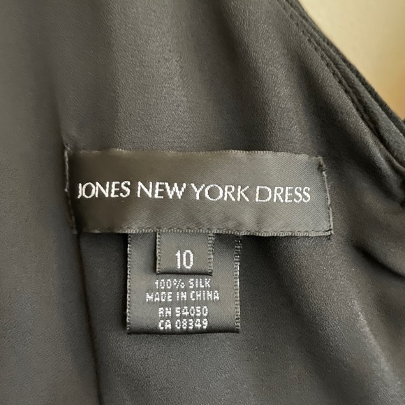 Jones New York silk dress size 10 - Picture 4 of 4